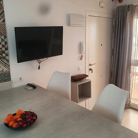 Beautiful Apartment With Terrace San Basilio Seville Ngoại thất bức ảnh