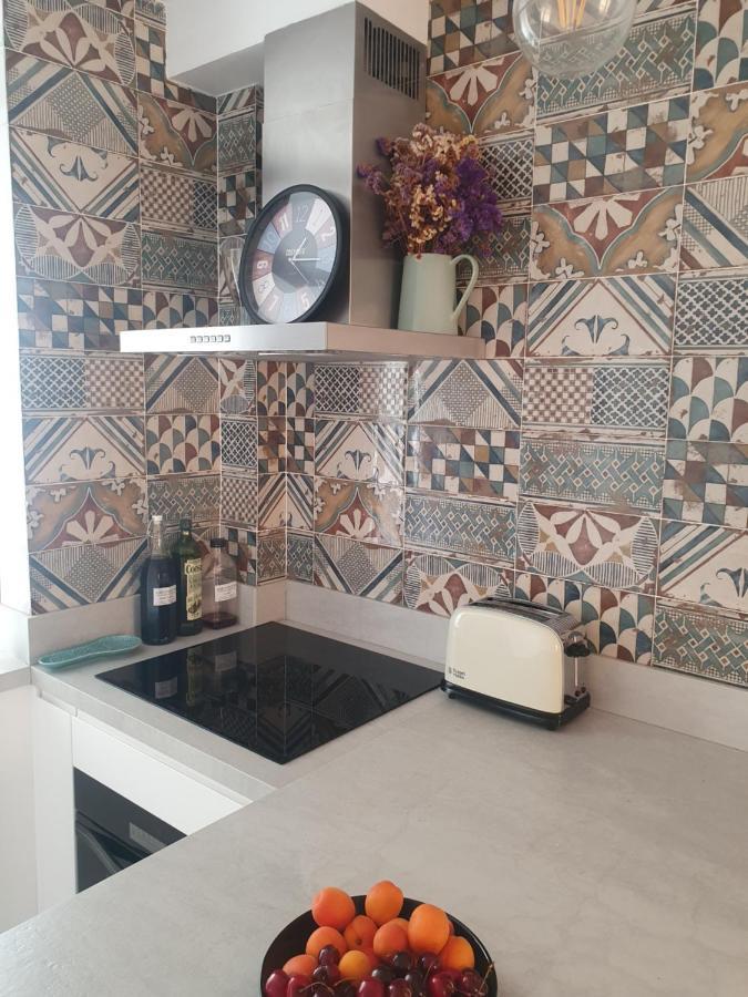 Beautiful Apartment With Terrace San Basilio Seville Ngoại thất bức ảnh